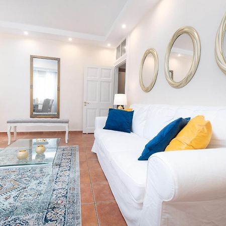 Old Town Gem - Elegant Guilford Apartment Corfu  ภายนอก รูปภาพ